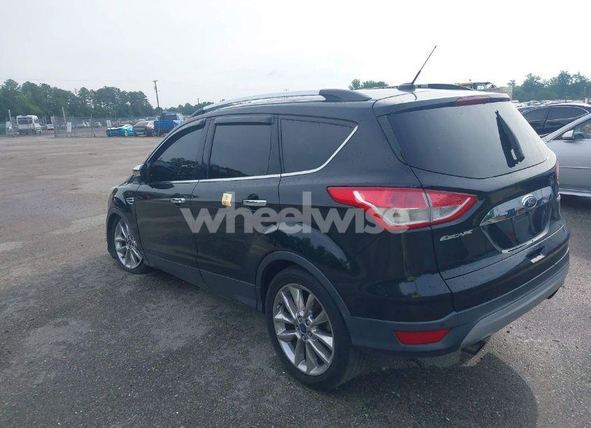 Photo 3 of 2016 Ford Escape SE (VIN 1FMCU0G90GUC18038)