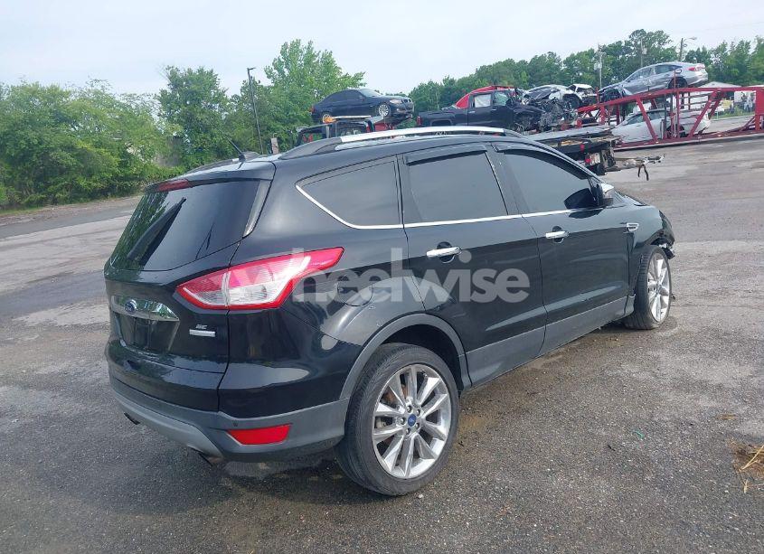 Photo 4 of 2016 Ford Escape SE (VIN 1FMCU0G90GUC18038)