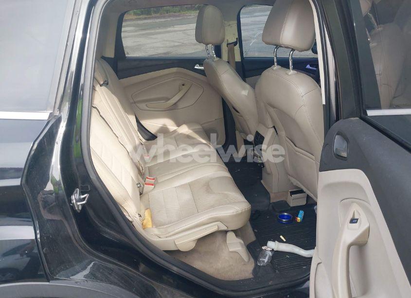 Photo 8 of 2016 Ford Escape SE (VIN 1FMCU0G90GUC18038)