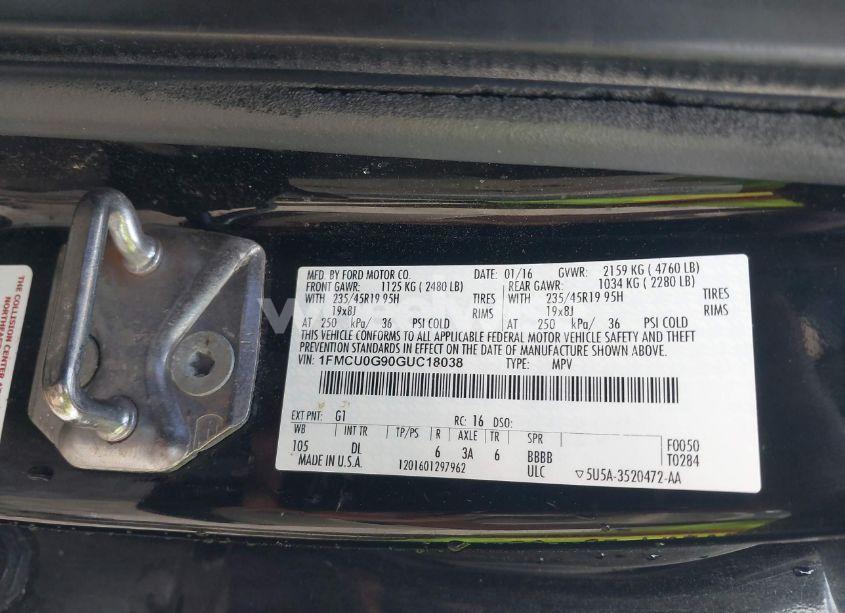 Photo 9 of 2016 Ford Escape SE (VIN 1FMCU0G90GUC18038)