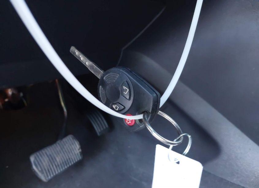 Photo 11 of 2017 Ford Escape SE (VIN 1FMCU0G90HUB04347)