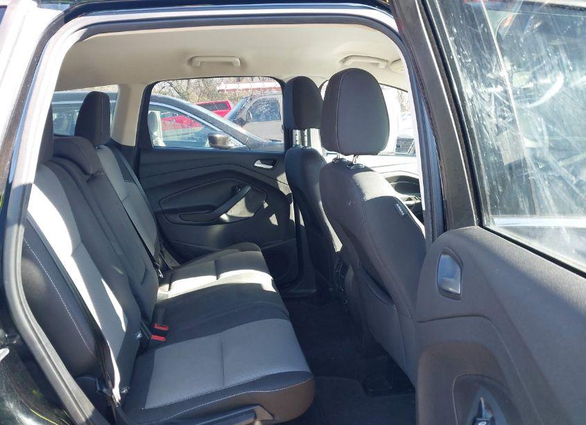 Photo 8 of 2017 Ford Escape SE (VIN 1FMCU0G90HUE15826)