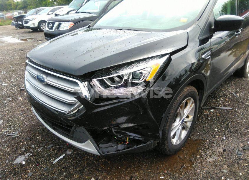 Photo 6 of 2017 Ford Escape SE (VIN 1FMCU0G90HUE33808)