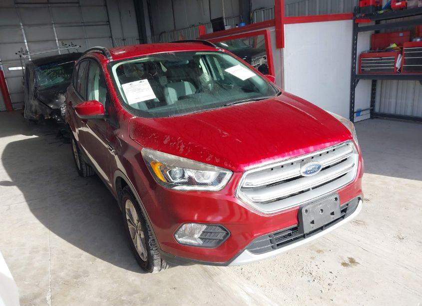 2017 Ford Escape SE (VIN 1FMCU0G90HUF10564) main photo