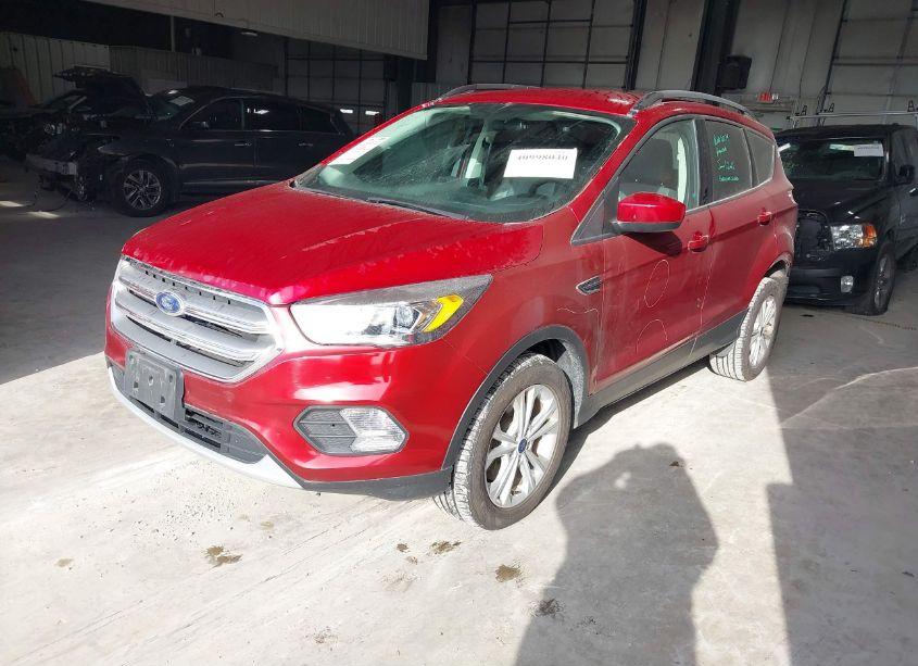 Photo 2 of 2017 Ford Escape SE (VIN 1FMCU0G90HUF10564)