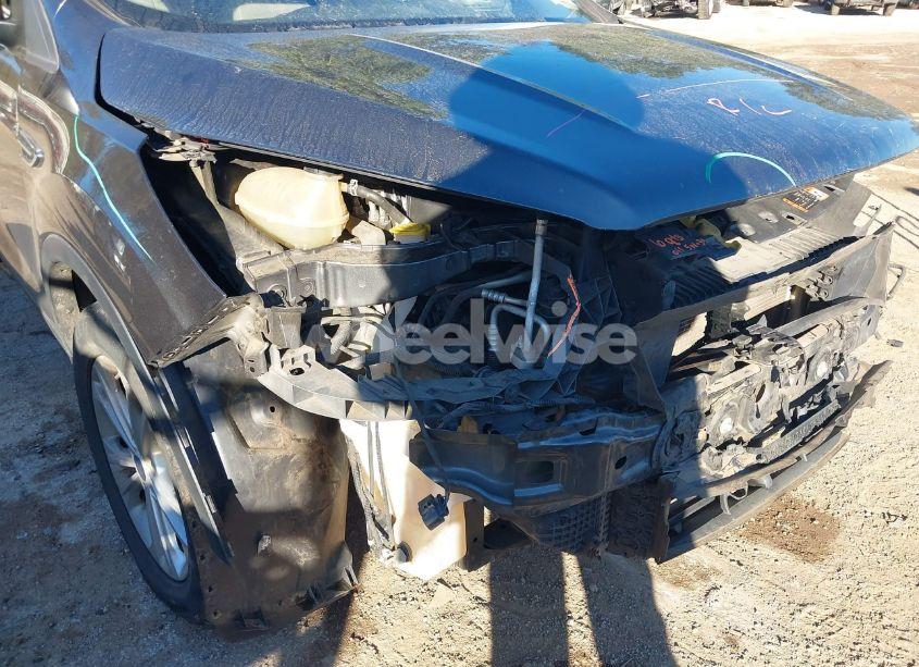 Photo 18 of 2018 Ford Escape SE (VIN 1FMCU0G90JUB49083)