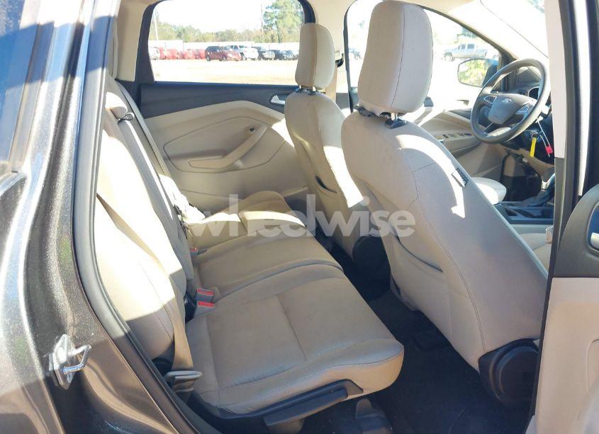 Photo 8 of 2018 Ford Escape SE (VIN 1FMCU0G90JUB49083)