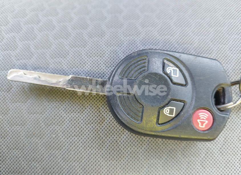 Photo 11 of 2018 Ford Escape SE (VIN 1FMCU0G90JUB49326)