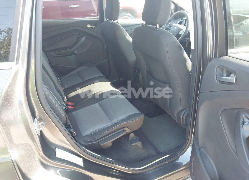 Photo 8 of 2018 Ford Escape SE (VIN 1FMCU0G90JUB49326)