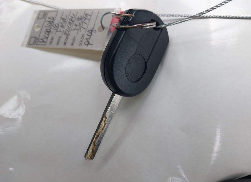 Photo 11 of 2018 Ford Escape SE (VIN 1FMCU0G90JUB49746)