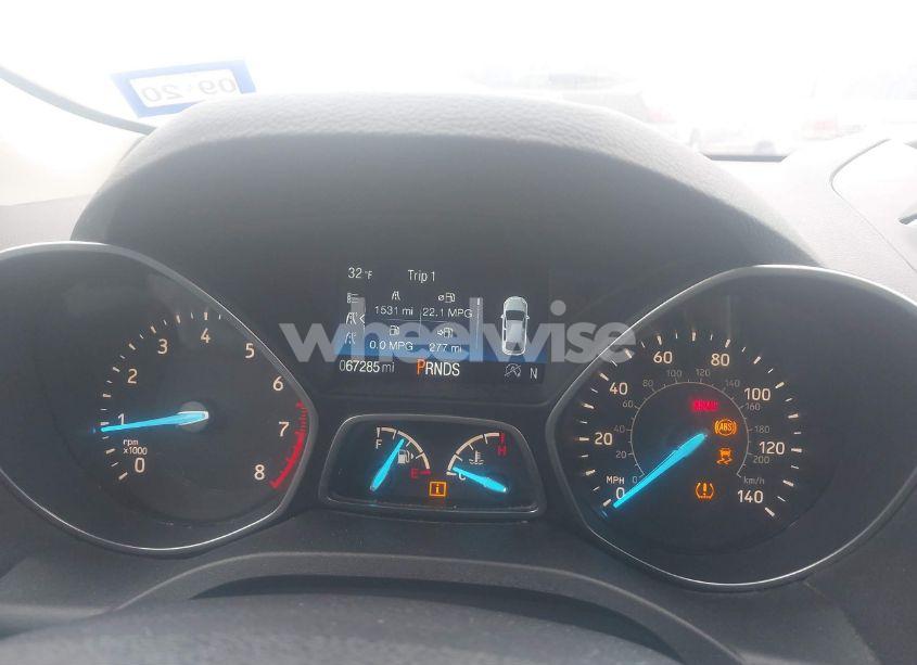 Photo 7 of 2018 Ford Escape SE (VIN 1FMCU0G90JUC41570)