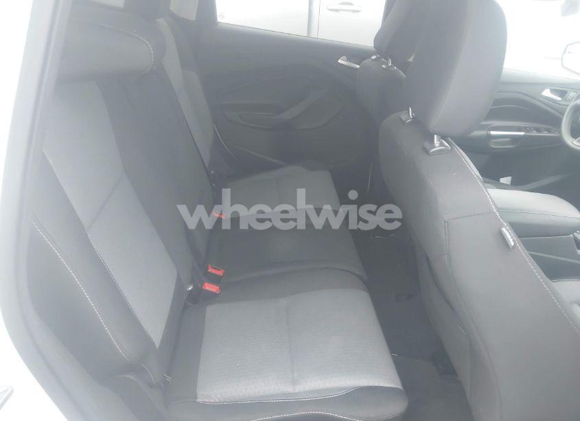 Photo 8 of 2018 Ford Escape SE (VIN 1FMCU0G90JUC41570)