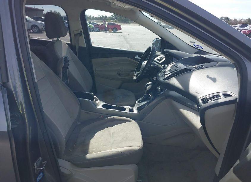 Photo 5 of 2013 Ford Escape SE (VIN 1FMCU0G91DUC02815)