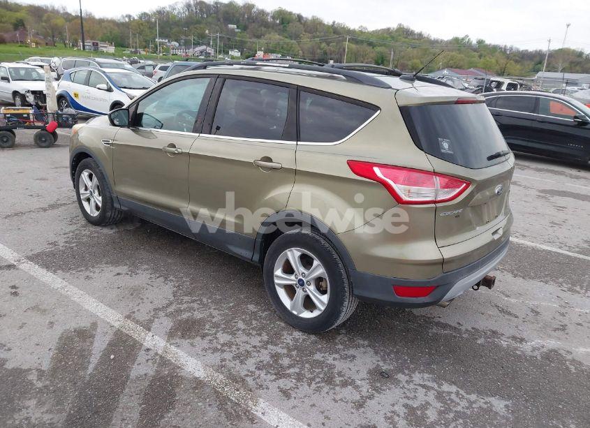 Photo 3 of 2013 Ford Escape SE (VIN 1FMCU0G91DUD85875)