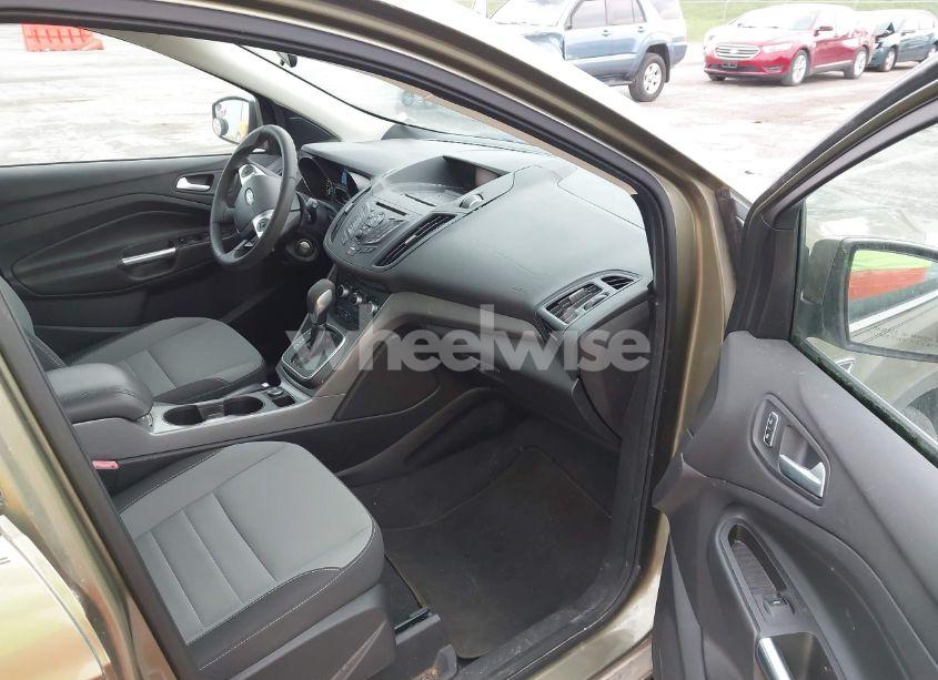 Photo 5 of 2013 Ford Escape SE (VIN 1FMCU0G91DUD85875)