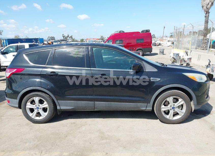 Photo 13 of 2015 Ford Escape SE (VIN 1FMCU0G91FUA18588)