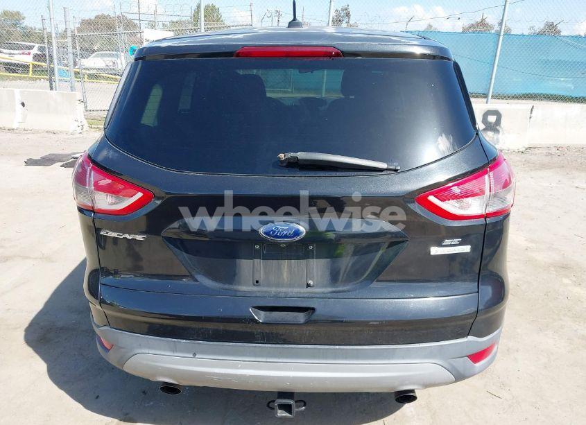 Photo 16 of 2015 Ford Escape SE (VIN 1FMCU0G91FUA18588)