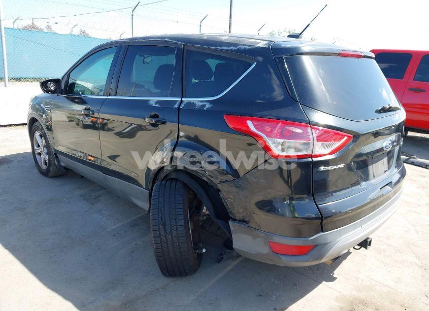 Photo 3 of 2015 Ford Escape SE (VIN 1FMCU0G91FUA18588)