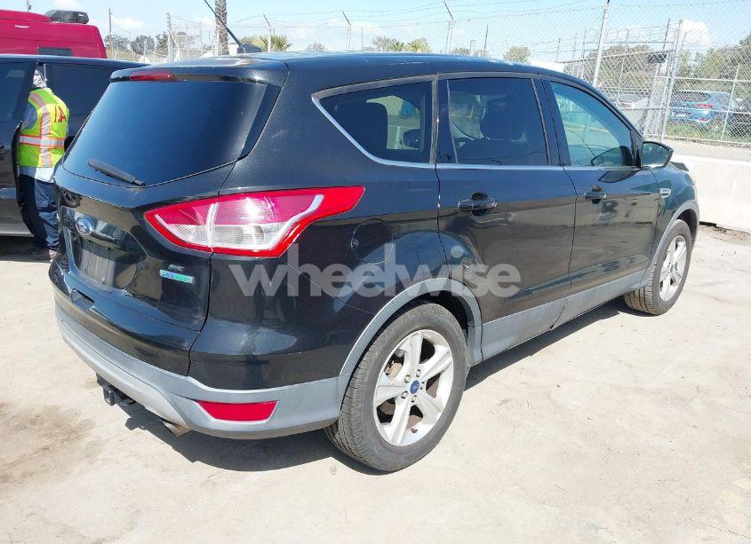 Photo 4 of 2015 Ford Escape SE (VIN 1FMCU0G91FUA18588)