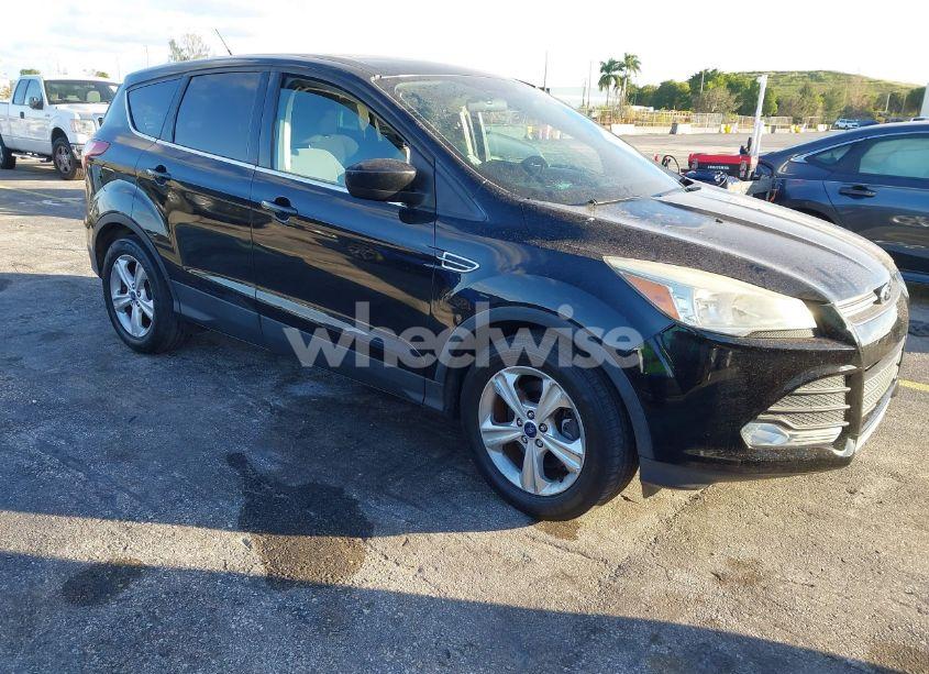 2015 Ford Escape SE (VIN 1FMCU0G91FUA80654) main photo