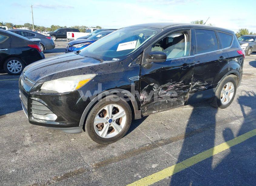 Photo 2 of 2015 Ford Escape SE (VIN 1FMCU0G91FUA80654)
