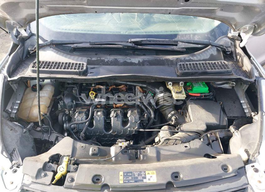 Photo 10 of 2015 Ford Escape SE (VIN 1FMCU0G91FUB41971)