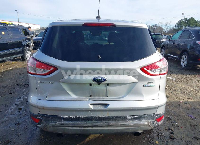 Photo 16 of 2015 Ford Escape SE (VIN 1FMCU0G91FUB41971)