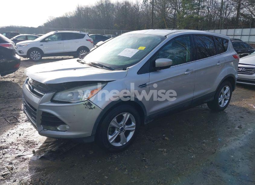 Photo 2 of 2015 Ford Escape SE (VIN 1FMCU0G91FUB41971)