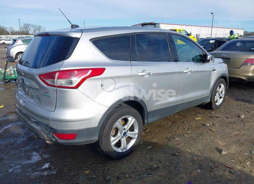 Photo 4 of 2015 Ford Escape SE (VIN 1FMCU0G91FUB41971)