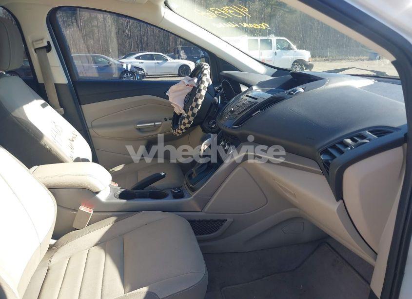 Photo 5 of 2016 Ford Escape SE (VIN 1FMCU0G91GUA99691)