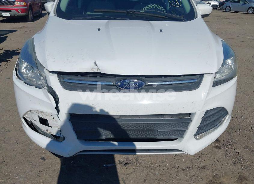 Photo 6 of 2016 Ford Escape SE (VIN 1FMCU0G91GUA99691)