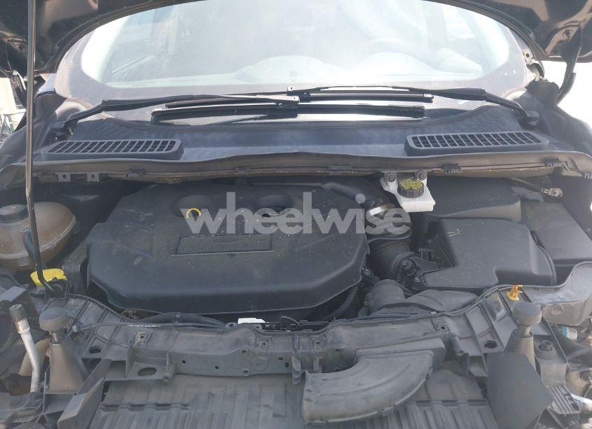 Photo 10 of 2017 Ford Escape SE (VIN 1FMCU0G91HUA95450)