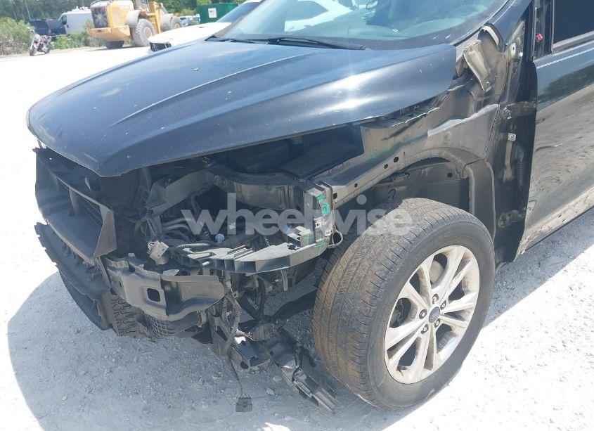 Photo 6 of 2017 Ford Escape SE (VIN 1FMCU0G91HUA95450)