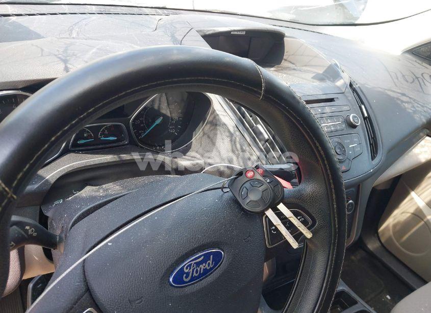 Photo 11 of 2017 Ford Escape SE (VIN 1FMCU0G91HUB31069)