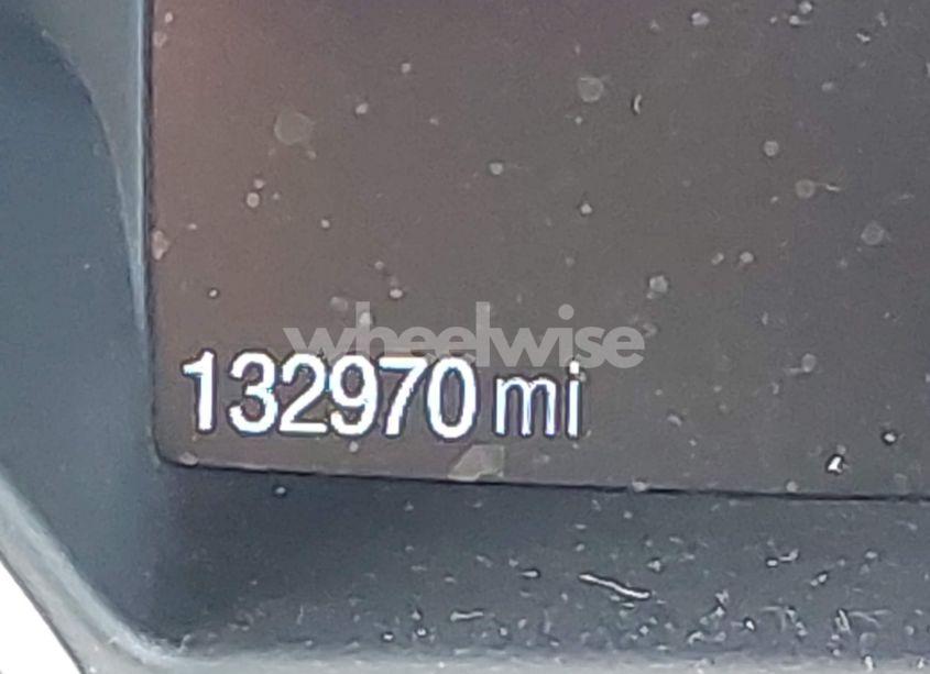 Photo 15 of 2017 Ford Escape SE (VIN 1FMCU0G91HUB31069)