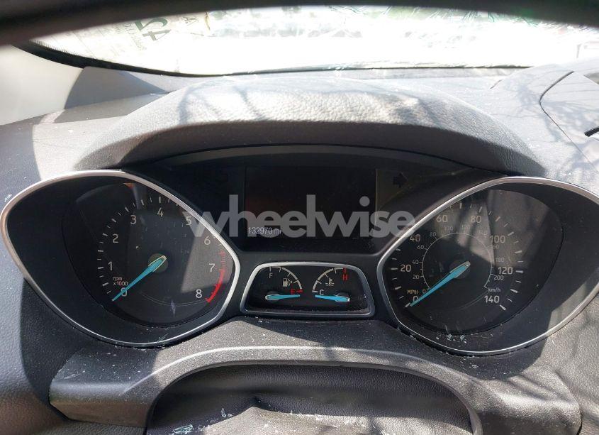 Photo 7 of 2017 Ford Escape SE (VIN 1FMCU0G91HUB31069)