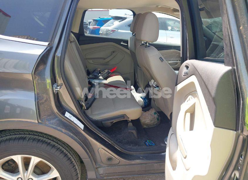 Photo 8 of 2017 Ford Escape SE (VIN 1FMCU0G91HUB31069)