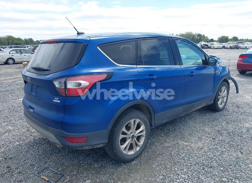 Photo 4 of 2017 Ford Escape SE (VIN 1FMCU0G91HUC03565)