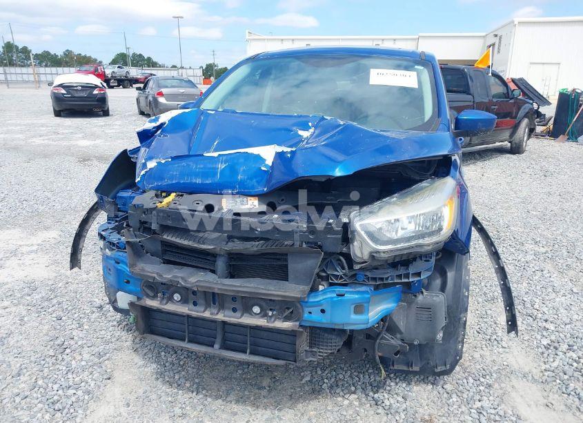 Photo 6 of 2017 Ford Escape SE (VIN 1FMCU0G91HUC03565)