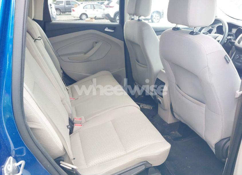 Photo 8 of 2017 Ford Escape SE (VIN 1FMCU0G91HUC03565)