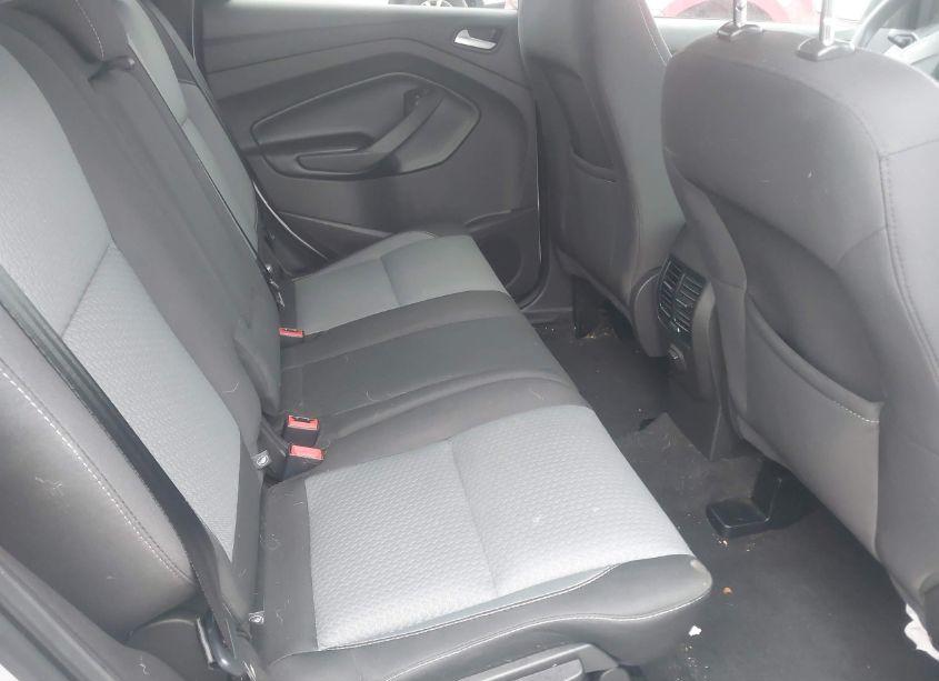 Photo 8 of 2017 Ford Escape SE (VIN 1FMCU0G91HUC97320)