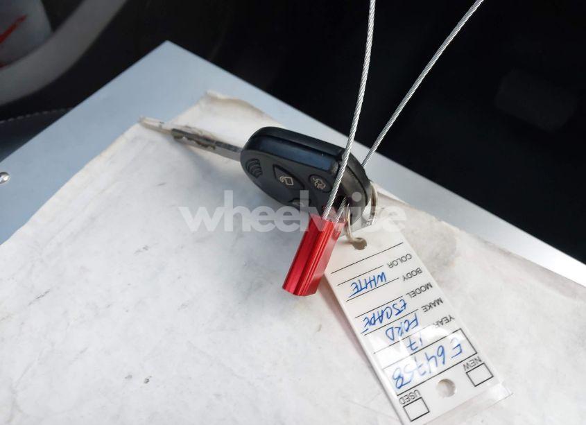 Photo 11 of 2017 Ford Escape SE (VIN 1FMCU0G91HUE64758)