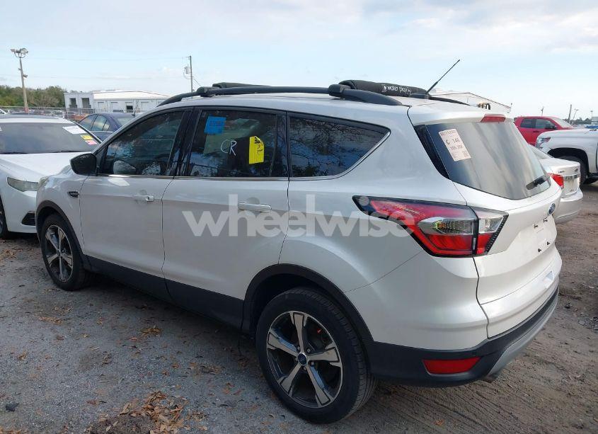 Photo 14 of 2017 Ford Escape SE (VIN 1FMCU0G91HUE64758)