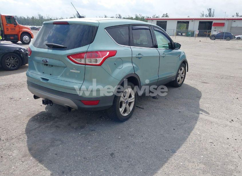 Photo 4 of 2013 Ford Escape SE (VIN 1FMCU0G92DUB36694)