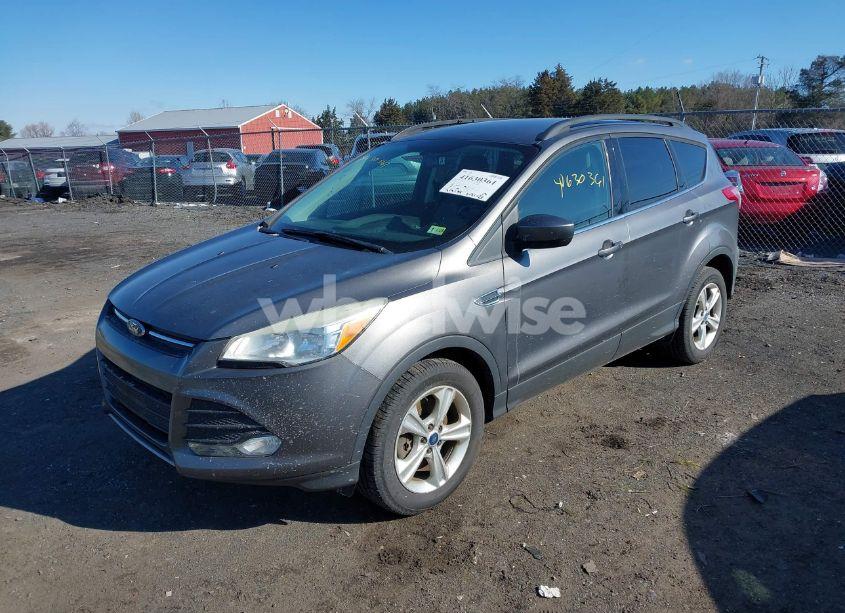Photo 2 of 2013 Ford Escape SE (VIN 1FMCU0G92DUB51468)