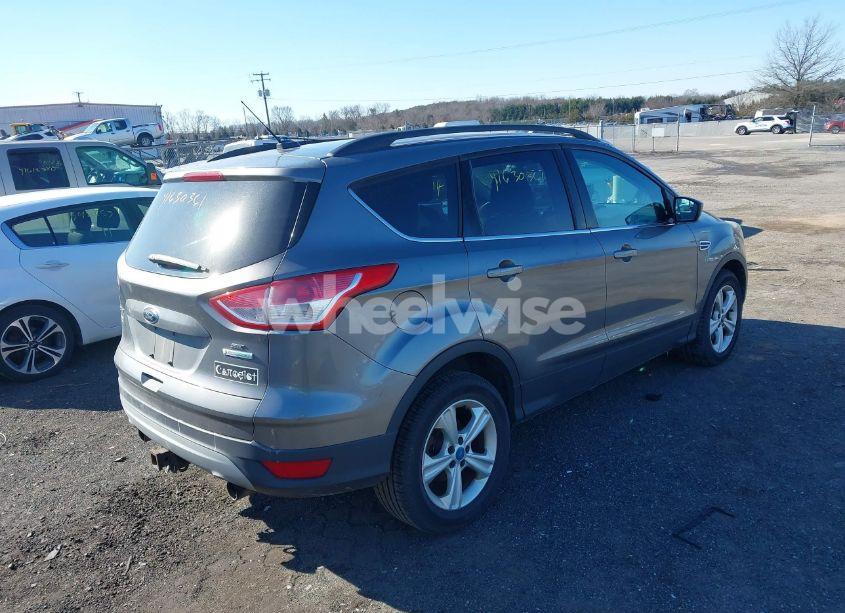 Photo 4 of 2013 Ford Escape SE (VIN 1FMCU0G92DUB51468)