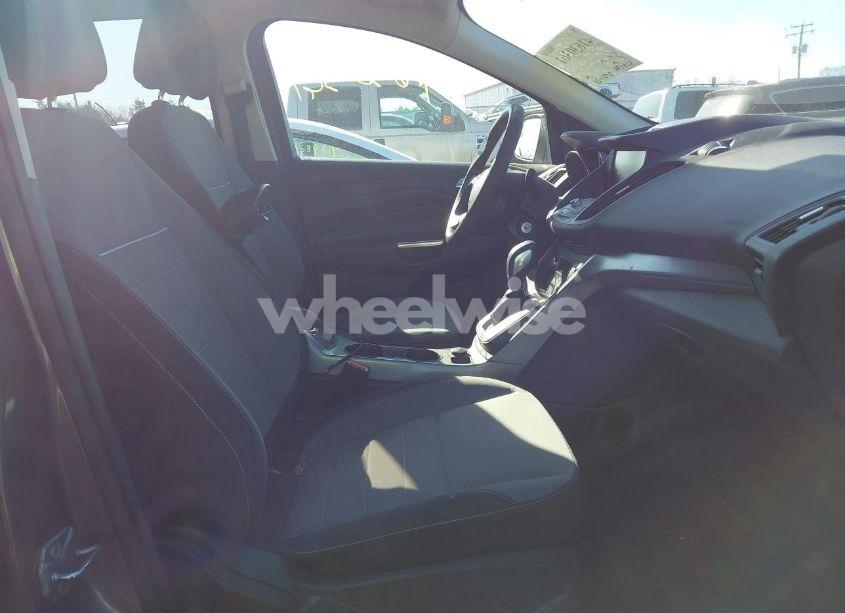 Photo 5 of 2013 Ford Escape SE (VIN 1FMCU0G92DUB51468)