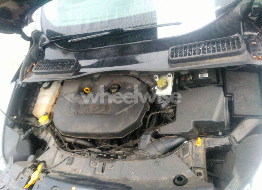 Photo 10 of 2013 Ford Escape SE (VIN 1FMCU0G92DUC18960)