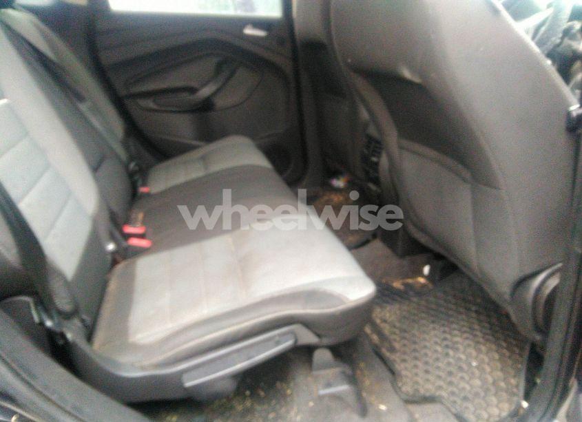 Photo 8 of 2013 Ford Escape SE (VIN 1FMCU0G92DUC18960)