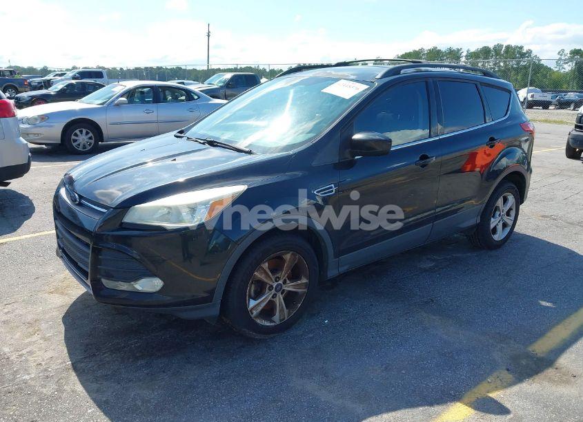 Photo 2 of 2014 Ford Escape SE (VIN 1FMCU0G92EUA30215)